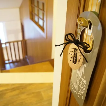 Bonjour Bonheur Bed & Breakfast