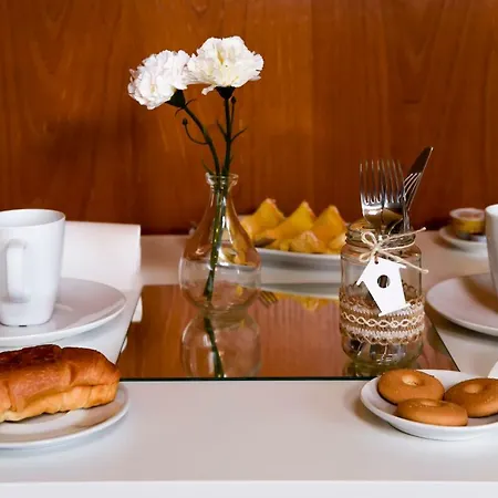 לינה וארוחת בוקר Bonjour Bonheur